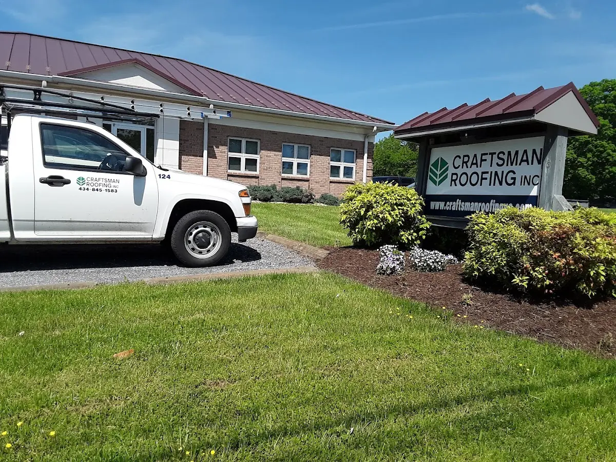 Quality Ice Dam Removal by experienced craftsmen in Brentwood Estates